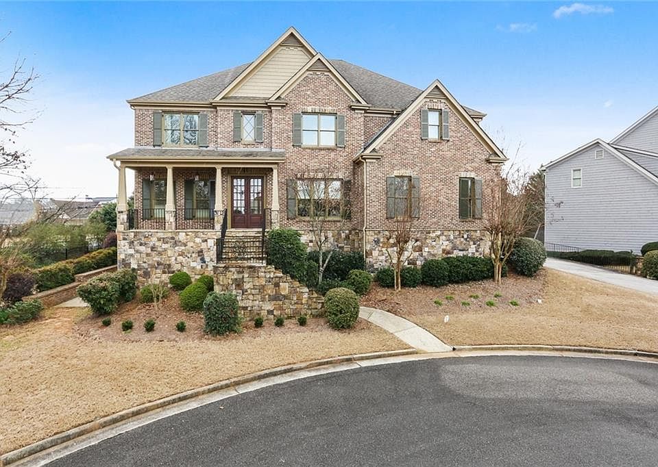 1st image of 168 Concord Close Cir SE