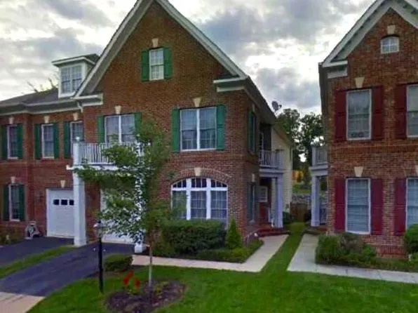 4333 Delegate Ct, Fairfax, VA 22030