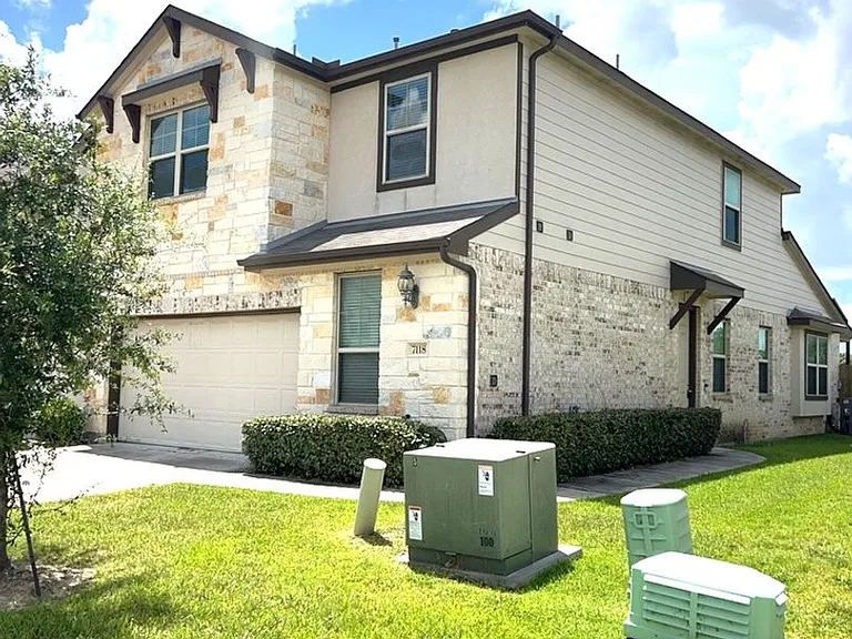 7118 Fannin St — Photo 25