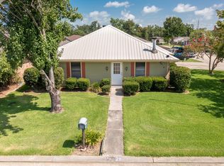 211 Gaynell Dr, Houma, LA 70364