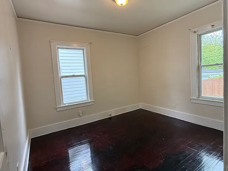 18462 Greenview Ave #1 — Photo 7