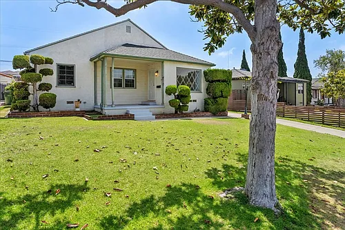 8020 Cowan Ave Photo 1