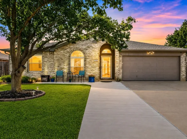 308 Candlestick Trl, Saginaw, TX 76179
