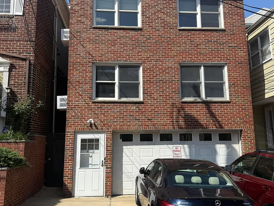 14 63rd St #3