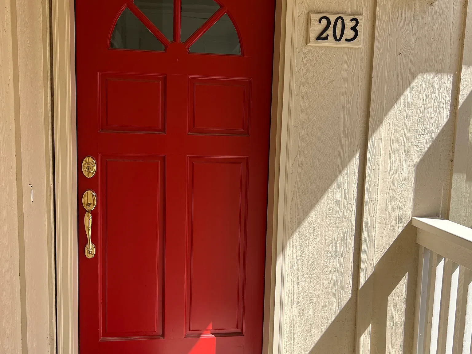 2 bed, 1360 sqft, $2,500 — Photo 1