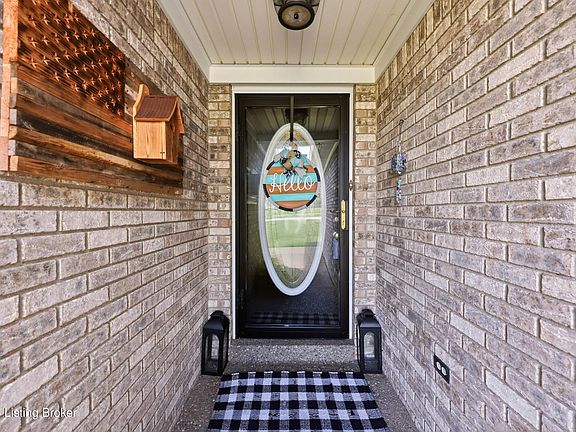 5th image of 585 Deer Park Way