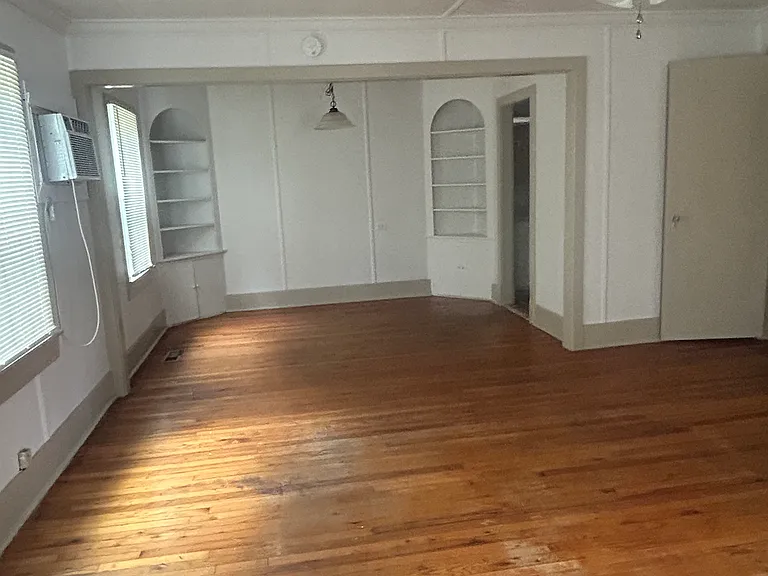 613 Moreland Ave — Photo 2