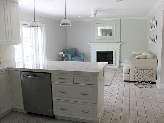 Sitting area off the kitchen
