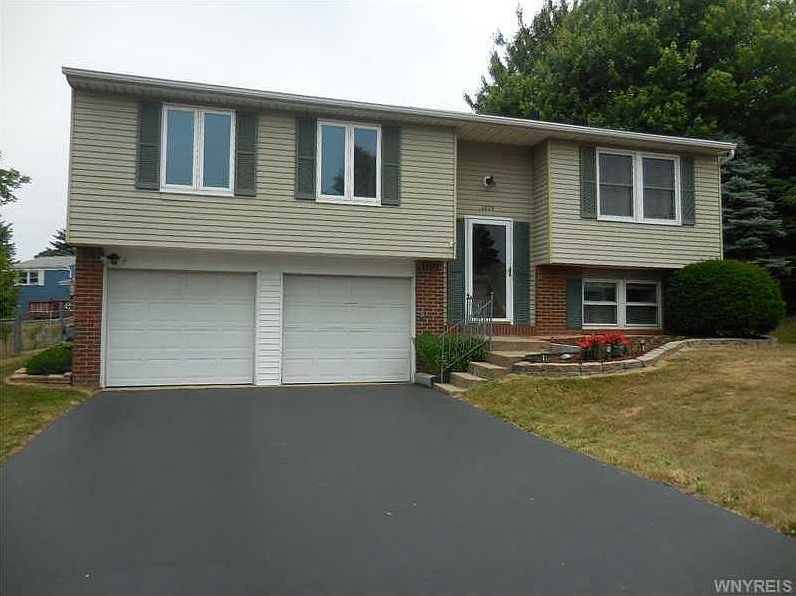 1st image of 6829 Nettle Creek Dr