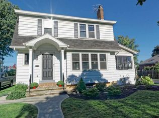 18 Rose Ct, Albany, NY 12209
