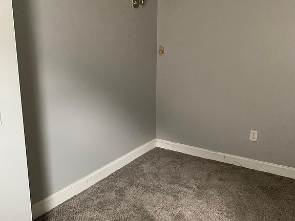 5th image of 639 E Main St #1