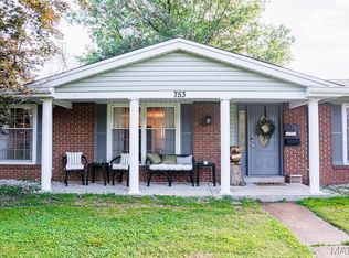 753 Coach Light Ln, Hazelwood, MO 63042