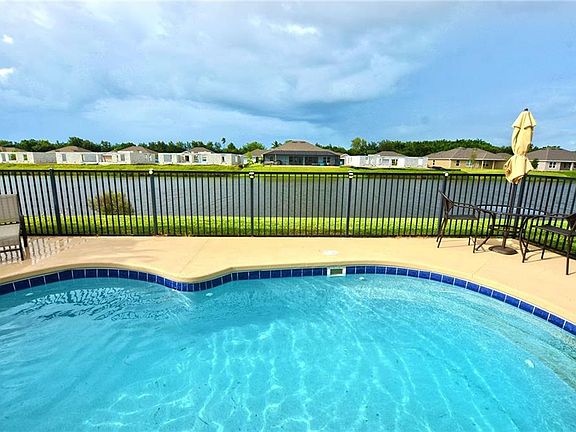 4th image of 1246 Tan Oak Pl
