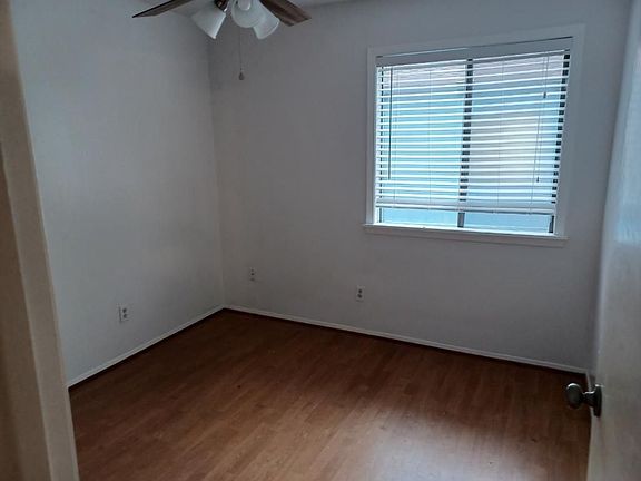 4th image of 26624 Primrose Ct