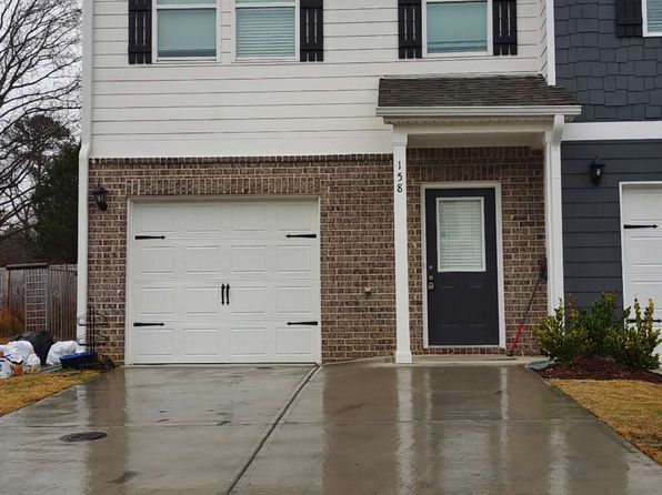 158 Village Green Dr