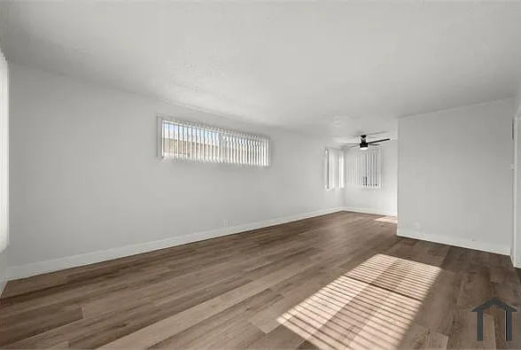 3933 Nicolet Ave #12 — Photo 11
