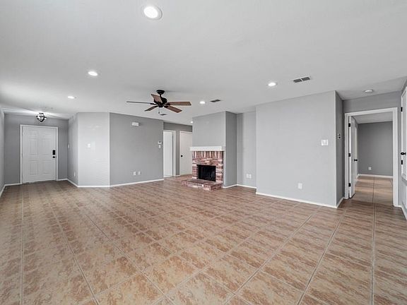 4th image of 2417 Chestnut Dr