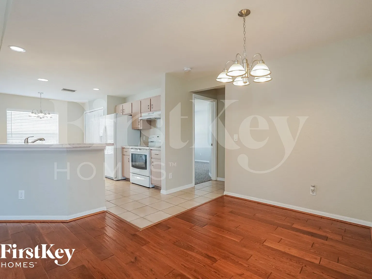 3 bed, 2.0 bath, 1522 sqft, $2,395 — Photo 4