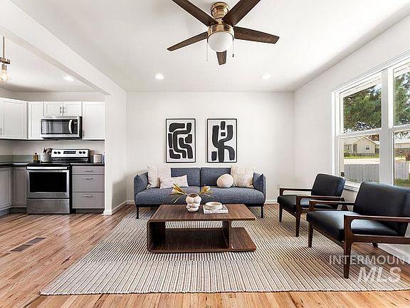 2nd image of 2019 S Montana Ave
