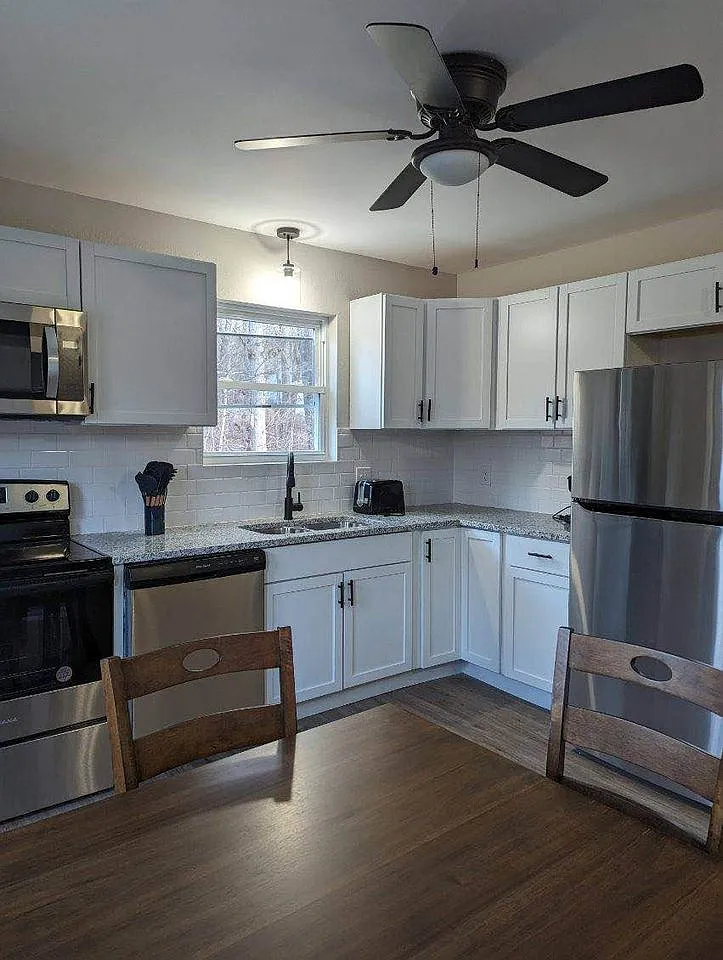 2 bed, 1.5 bath, 950 sqft, $2,000 — Photo 4