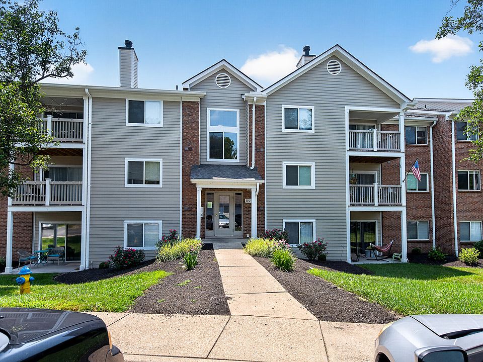 1st image of 70 Creekwood Dr Unit 12