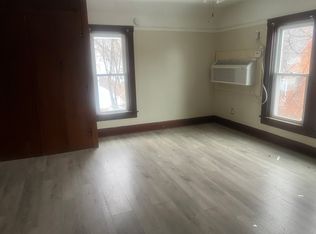 117 Moores River Dr #3, Lansing, MI 48910