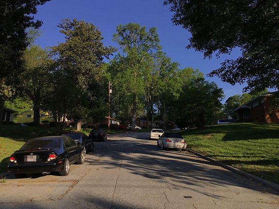 4th image of 1706 Rayston Dr