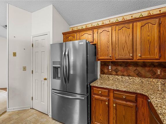 5th image of 4126 Carroll Ridge Ct