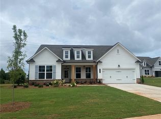 767 Glenside Dr, Jefferson, GA