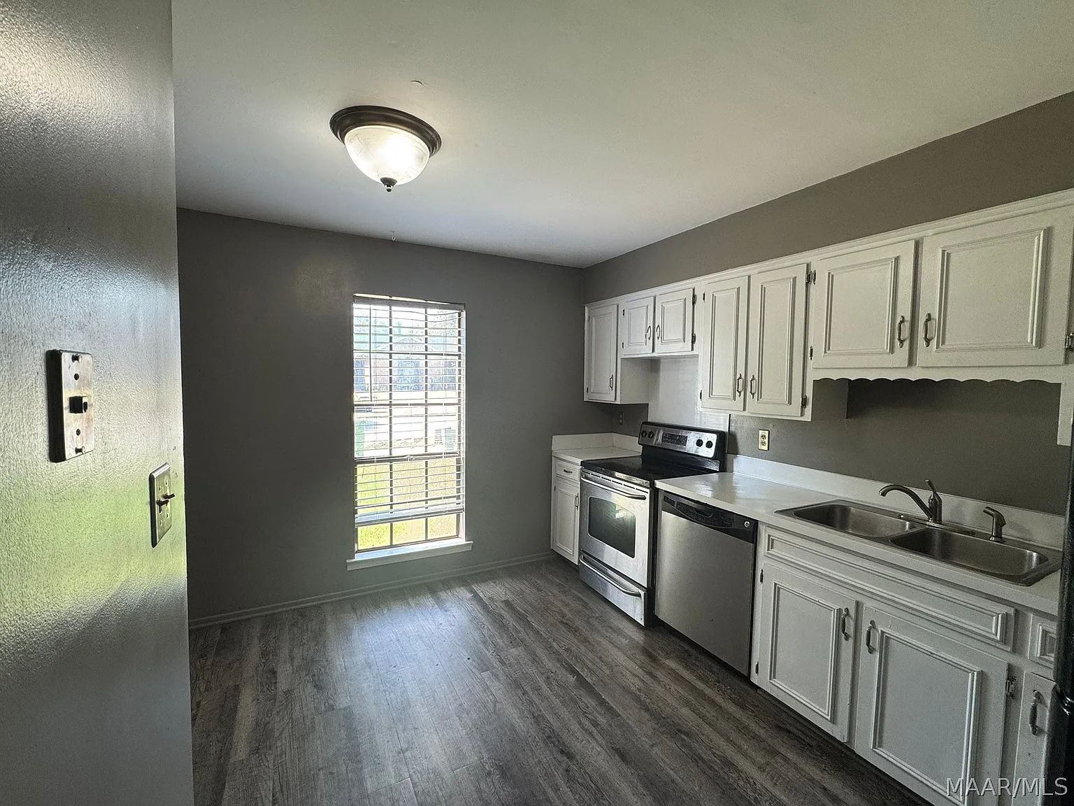 2 bed, 1.5 bath, 1152 sqft, $1,000 — Photo 4
