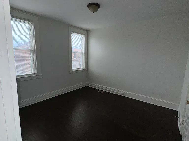119 Ventnor Ter — Photo 13