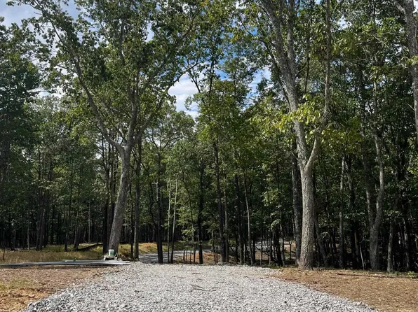 15093 Wade Point Rd SE, Huntsville, AL 35803