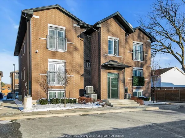 233 Watson Ave #301, Windsor, ON N8S 3R8