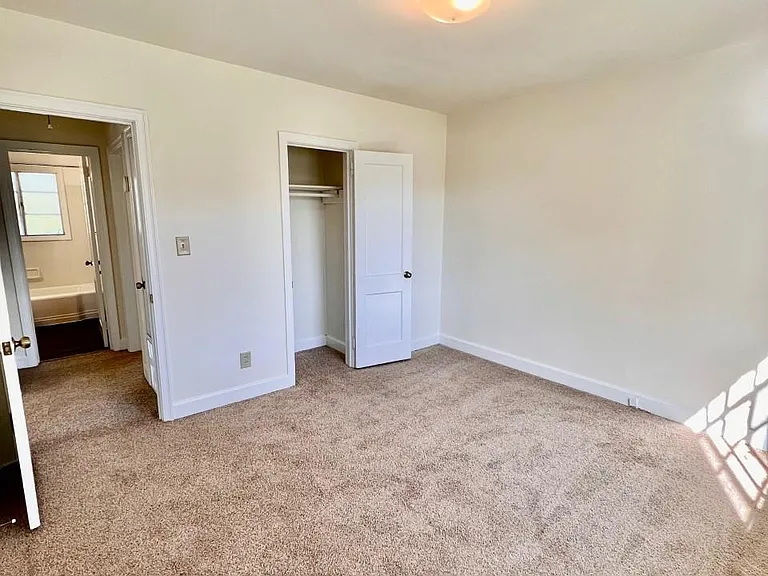 308 Elmhurst Rd — Photo 9