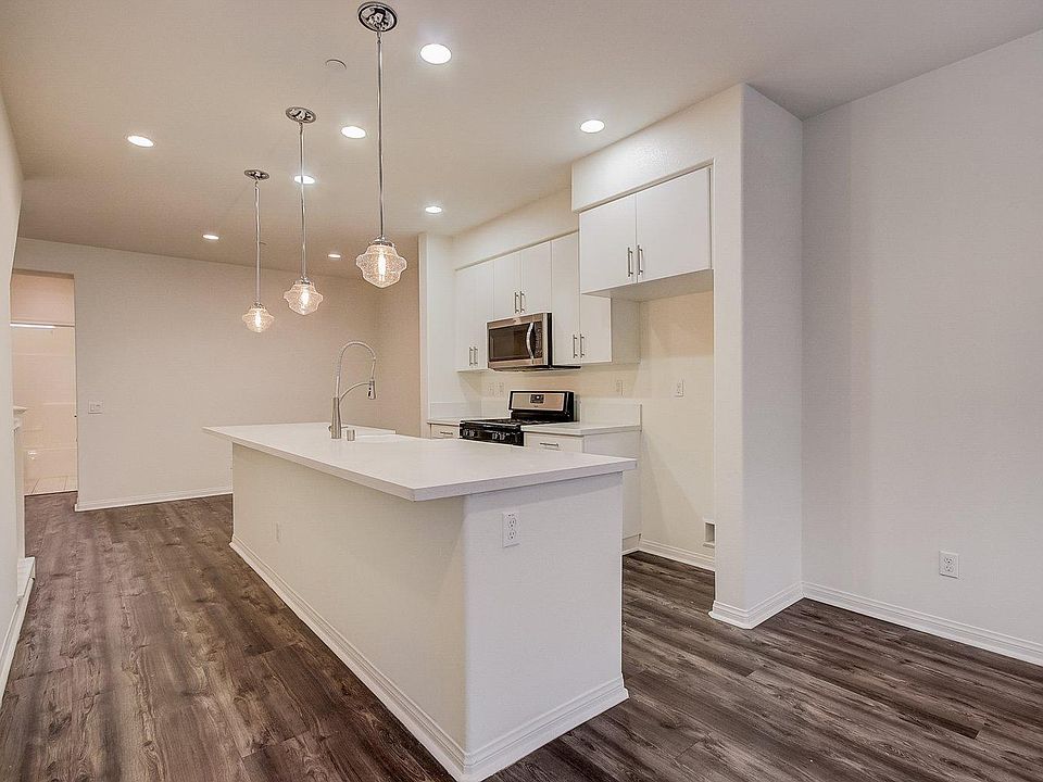 1st image of 15331 Jasmine Ln Unit 101