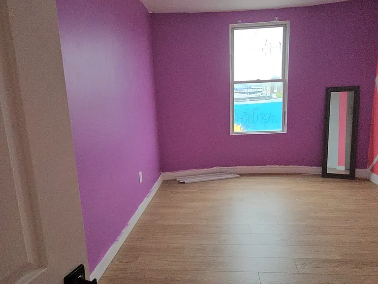 101 N 60th St #3 — Photo 2