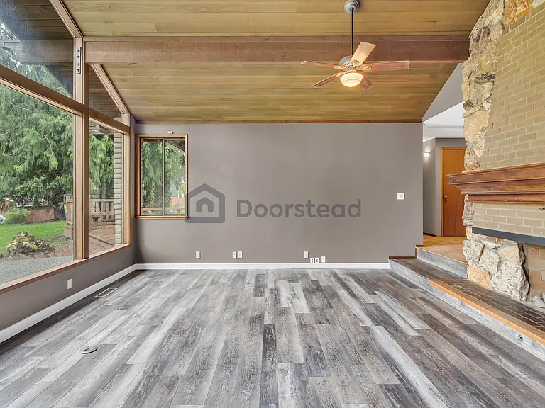 21805 SE 4th St — Photo 16
