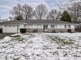 1989 Larchmont Rd, Akron, OH 44313