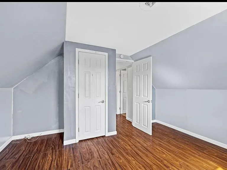 6715 Daiber St — Photo 11