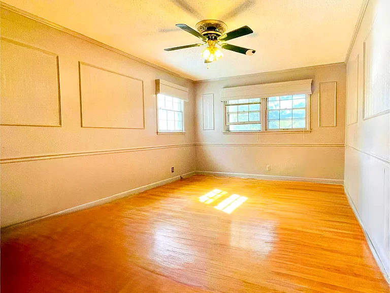 1902 Forney Dr NW — Photo 3
