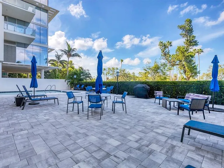 555 S Gulfstream Ave #902 — Photo 39