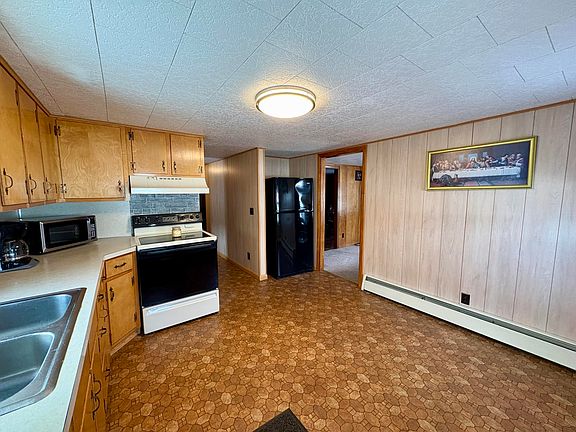 3rd image of 16 Lagrange Road