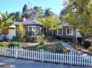 21830 Dumetz Rd, Woodland Hills, CA 91364