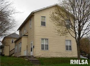 829 W 15th St, Davenport, IA