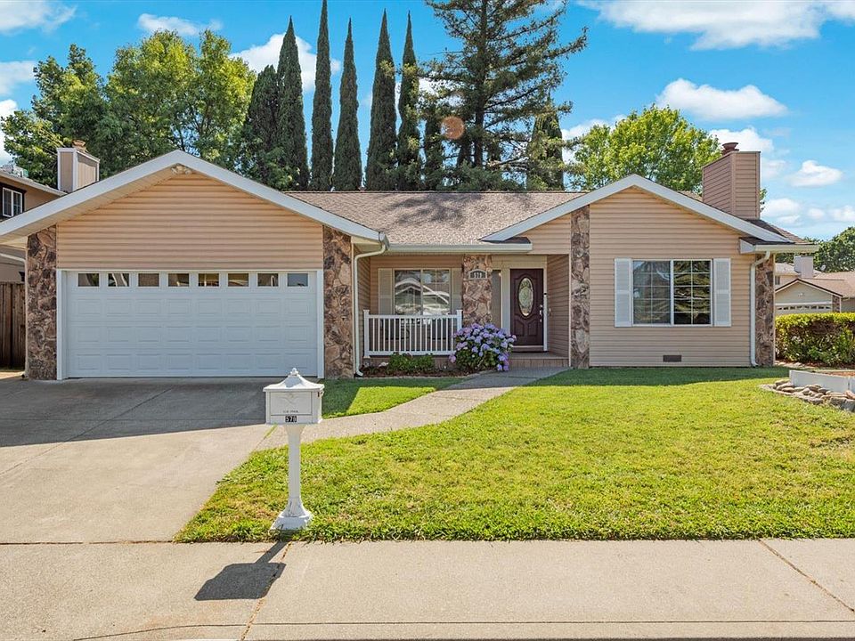 1st image of 579 Gregory Drive