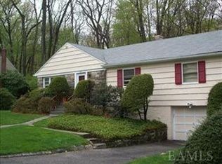 239 Rosehill Ave, New Rochelle, NY 10804