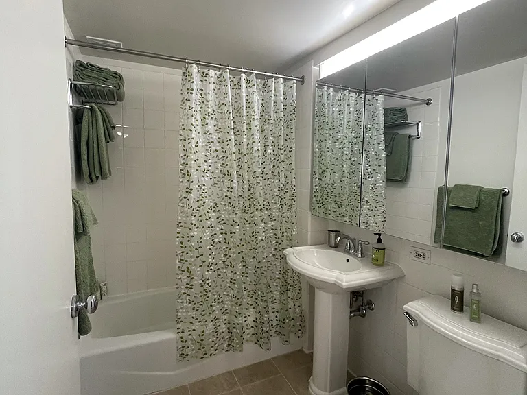 1500 Lexington Ave #16F — Photo 28