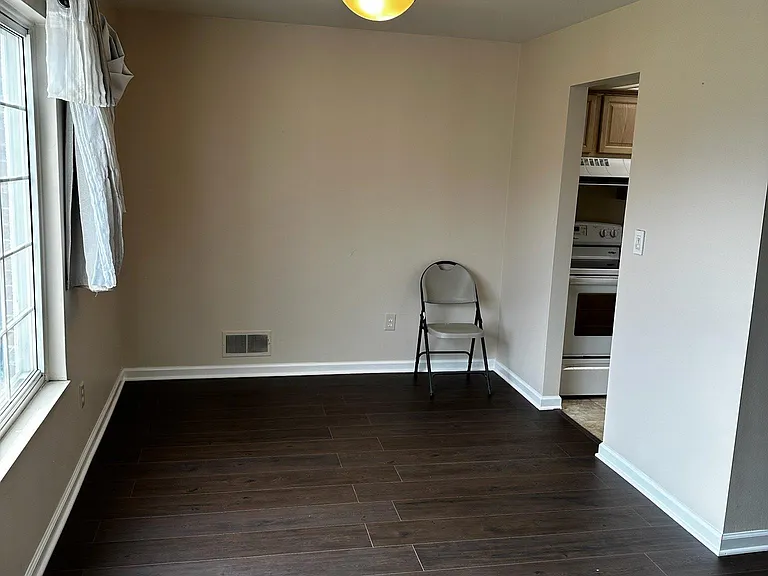 780 E Fox Hills Dr — Photo 13