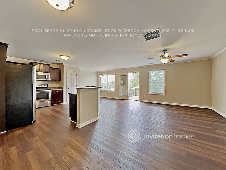 5817 Bradshaw Ct — Photo 8