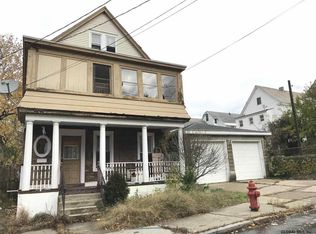 525 Lang St, Schenectady, NY 12308